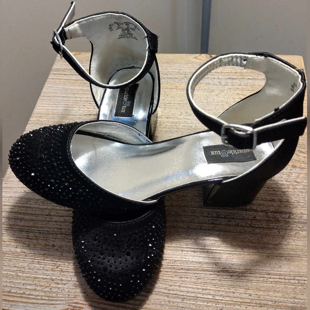 Sparkle & Tux Strappy Black Block Heel Dress Shoe Girl Size 1